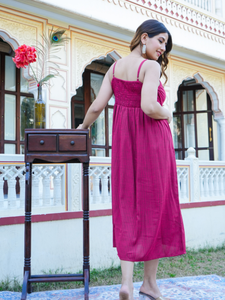 Robe Anarkali en polyester rayée marron avec un décolleté en V et une silhouette sans manches conçue pour un style décontracté tendance et élégant - Product Image 3