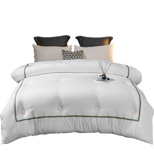 Set di piumoni da letto di lusso in cotone eco-friendly Qulted piumino ricamato doppio e singolo King Size Opp Bag bianco - Product Image 1