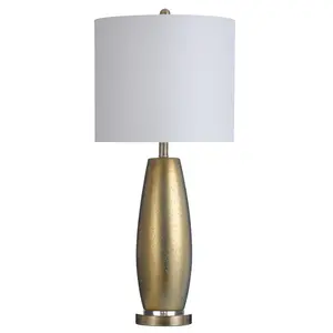Nuovo Design all'ingrosso stile europeo a forma di vaso oro verniciato a polvere 32 "lampada da tavolo in oro per la decorazione del soggiorno del letto dell'hotel di casa