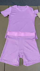 OEM personalizado 2024 Primavera Verano salón lleva camiseta acanalada y pantalones cortos streetwear 2 dos piezas loungewear conjuntos de ropa de mujer - Product Image 3