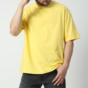 เสื้อยืดเปล่าผู้ชายคุณภาพสูง OEM ขายส่ง ระบายอากาศได้ดี ผลิตจากโพลีเอสเตอร์/คอตตอน แขนสั้น สไตล์ลำลอง สำหรับพิมพ์โลโก้ตามสั่ง - Product Image 6