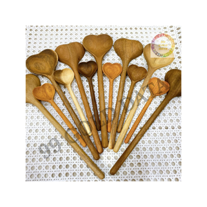 Cuchara de madera lisa para uso culinario diseñada para mayor durabilidad y comodidad y tareas de cocina diarias - Product Image 1