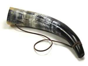 Cuerno Vikingo de Alta Calidad Hecho a Mano (Material del Cuerno) por Marco Enterprises - para Ceremonias, Recreaciones y Decoración Medieval - Product Image 2