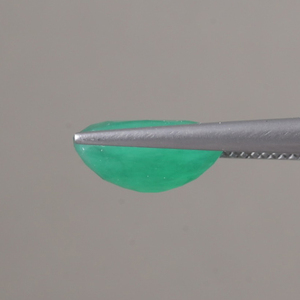 Émeraude naturelle certifiée par un tiers, pierre précieuse en vrac, 4,06 carats, taille ovale, 13x9,5 mm, vert premium, cirage/entoilage - Product Image 2