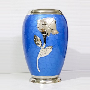 Petite urne funéraire en laiton du fabricant Modèle en métal de conception d'oiseau gravé en bleu pour cendres humaines Fournitures funéraires - Product Image 4