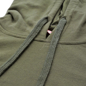 เสื้อครอปแบบสวมหัวมีฮู้ดผ้าน้ำหนักเบาและมีความยาวแบบทันสมัย - Product Image 6