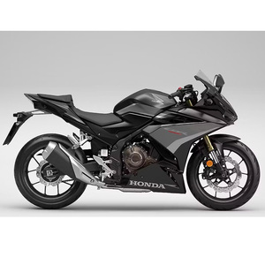 Motocicleta Honda CBR500R de alta calidad con motor reactivo, aceleración suave y frenado estable. - Product Image 4