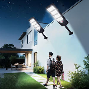 Farola <span class=keywords><strong>Solar</strong></span> LED de 200W 300W 400W <span class=keywords><strong>500W</strong></span> con Panel Policristalino, <span class=keywords><strong>Precio</strong></span> de Fábrica, para Exteriores, IP65, con Batería de CA - Product Image 4