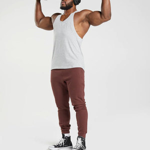 Camiseta sin mangas de entrenamiento para hombre con logotipo personalizado, diseña tu propia camiseta sin mangas con tirantes musculosos para gimnasio y fitness con logotipo personalizable - Product Image 4