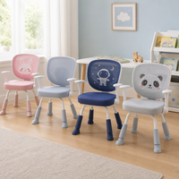 Chaise d'étude pour enfants à quatre thèmes, pieds en forme de botte, accoudoirs relevables, dossier en maille réglable en hauteur pour la maison, l'école et la crèche