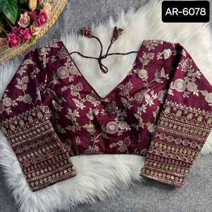 เสื้อเบลาส์ผ้าไหมออกแบบมาใหม่สำหรับผู้หญิงเสื้อเบลาส์ดีไซน์แบบหนักสไตล์บอลลีวูดปักลายและเรียงตามลำดับเสื้อทำงานฟรีไซส์สำหรับผู้หญิง - Product Image 4