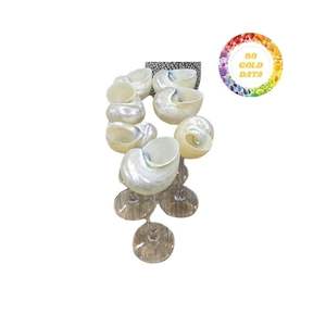 Gobelet à vin décoratif unique fait à la main pour bar de mariage côtier tropical fête océan inspiré table verre à boire - Product Image 5