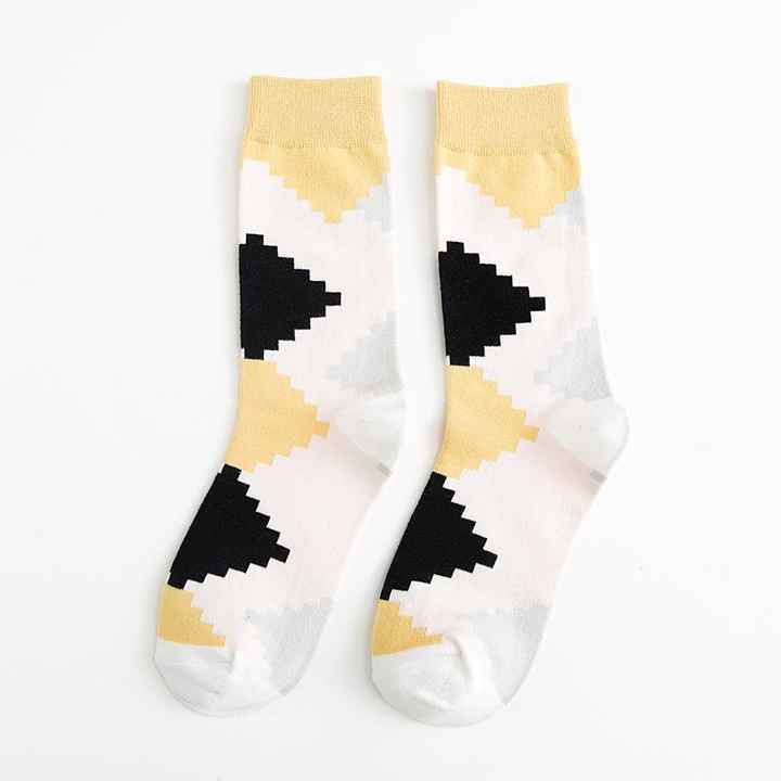 Custom 2022 Latest Design 100% Cotton Women Socks Wholesale Customized Color Size Style ODM