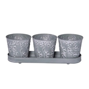 Jardinière de luxe écologique en métal et fer de forme classique Design en relief de fleur Décoration de jardin décorative Taille personnalisable - Product Image 3