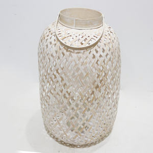 Artex Dong Thap Lanterne en bambou tissée à la main avec support en verre pour la décoration intérieure et extérieure - Product Image 1