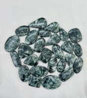 Cabochons de séraphinite de pierres précieuses de haute qualité taille libre forme mixte Cabochons lisses non coupés de seraphine prix de gros,