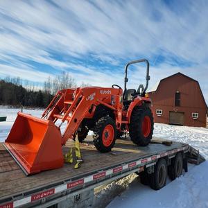 Pour tracteur utilitaire diesel Kubota L3902 4WD, puissance nominale, tracteur à roues compact, pompe, engrenage, moteur, boîte de vitesses - Product Image 3