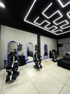 <b>Black</b> PU <b>Leather</b> Barber <b>Chair</b> Adjustable Salon Furniture Industrial Design Style Commercial Use - Product Image 5