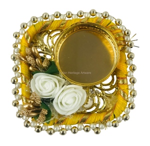 Bougeoirs en T en métal indien fait à la main fleurs jaunes en vrac OEM bougeoirs/pots de bougie pour intérieur/extérieur pour la décoration de la maison - Product Image 6