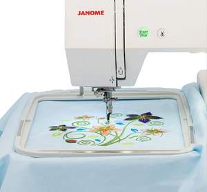 Nouvelle machine à broder automatique informatisée Janome Memory Craft 500E - Product Image 1