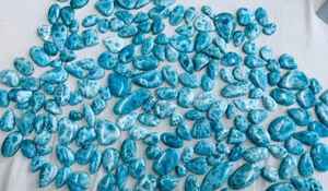 Lote al por mayor de 100% piedras preciosas Larimar naturales de alta calidad cabujón de forma mixta suelto para la fabricación de joyas tratamiento pulido - Product Image 3