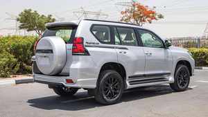 Toyota Land Cruiser Prado VX.R 4.0L SUV d'occasion à faible kilométrage, transmission automatique - Product Image 4