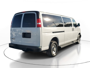 MEILLEURE OFFRE pour véhicule d'occasion 2023 Expresses 3500 LS Extended RWD - Product Image 3