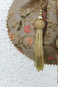 Sac Potli de créateur fait à la main Pochette de mariage indienne avec Zari Work de Ladiesclutches And More - Product Image 4