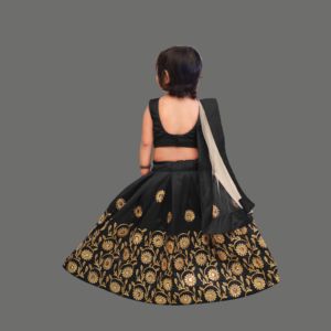 Ensemble Lehenga Choli Shoryam Fashion pour filles, noir, avec broderie florale dorée, dupatta en filet, tenue ethnique pour enfants, tenue de fête - Product Image 2
