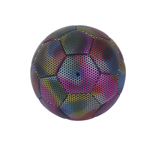 Ballon de football réfléchissant taille 5 en PU, ballon de football qui brille dans le noir - Product Image 3