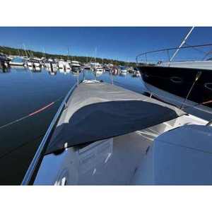 Housse de bateau Axopar 28 Aft Cabin, matériau imperméable de qualité supérieure, ajustement personnalisable pour une protection optimale, moteur 2x200CV/1x300CV - Product Image 1