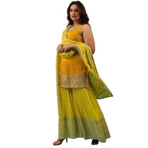 Costume Sharara Chinon jaune chromé avec broderie pour femme réception de mariage et tenues indiennes traditionnelles - Product Image 1