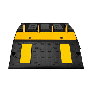 แผ่นยางชะลอความเร็วแบบทางเดียว ขนาด 50 x 50 x 6.5 ซม. สำหรับลานจอดรถ - Product Image 3