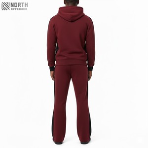 Vente en gros à prix réduit de survêtements pour hommes grande taille imprimé bouffant ensemble sweat à capuche et pantalon élégant et respirant avec fermeture éclair - Product Image 2