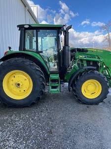 Para la granja 2021: Tractor utilitario John Deere 6120M de 120HP, tractor de orugas usado con componentes de motor, bomba de engranajes y ruedas. - Product Image 3