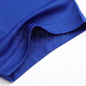 Conjunto de uniforme de fútbol personalizado al por mayor disponible en varios tamaños, colores y estilos diseñados para clubes escolares y equipos - Product Image 3