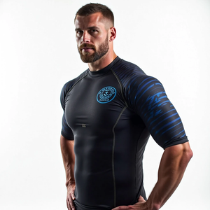 Ventes en gros de rashguards BJJ personnalisés pour hommes - Rashguards de surf légers, respirants et anti-transpiration pour adultes (Spandex/Polyester) - Product Image 1
