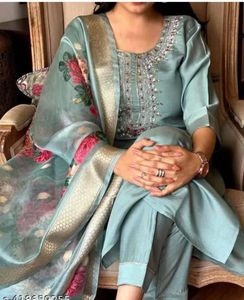 2024 nuevo vestido Kurti bordado de 3 piezas para mujer India traje Salwar Venta caliente precio al por mayor exportador Balaji para invierno - Product Image 5