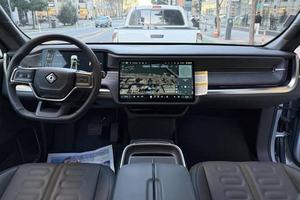 RIVIAN R1T ADVENTURE EDITION 2025 d'occasion (conduite à gauche/droite) - Product Image 3