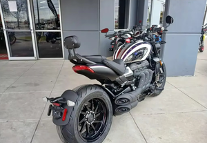 Motocicleta Cruiser FOR-Triumph Rocket 3 GT Edición Evel Knievel 2026 en Venta - Product Image 3