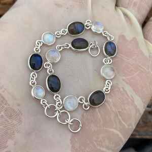 Bracelet en pierre de lune et labradorite, fait à la main, en argent sterling 925, 8 pouces, réglable, bijoux de mode uniques, cadeau pour femmes et hommes - Product Image 1