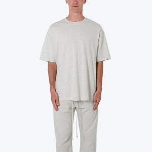 T-shirt de marque tendance de haute qualité pour homme | Col rond japonais en coton de lin épais à manches courtes de couleur unie - Product Image 1