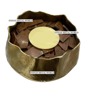 Fabuleux Design Table Bol Décoratif Fabriqué À La Main En Métal Antique Finition Or Chocolat Bol Par Indian Metal World - Product Image 1