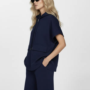 Conjunto personalizado de sudadera de manga corta para mujer - Product Image 5