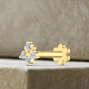 Magnifique épingle à nez cloutée à quatre pierres en or jaune 14 carats pour femme - Product Image 3