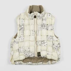 Hot Selling Lightweight Cheap Price Hot Sale Sleeveless Puffer Jackets wholesale high quality 2025 - Product Image 1