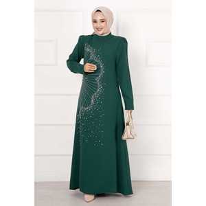 Robe de soirée trapèze en crêpe émeraude ornée de perles et de fleurs, confortable, longueur ras du sol, idéale pour les soirées formelles - Product Image 3