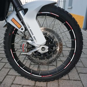 Personalizza la tua Ducati DesertX con adesivi per ruote da moto 21-18 - Product Image 1