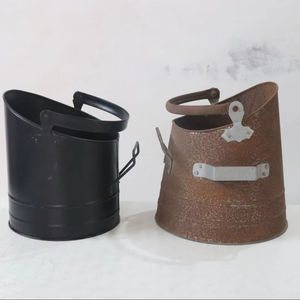 Seau à charbon pour stocker le charbon et l'utiliser pour les feux de camp, les danses et en hiver également, fabriqué en fer de la meilleure qualité - Product Image 1