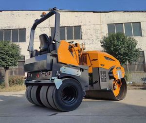Compacteur vibrant pneumatique de 3,5 tonnes avec moteur et compresseur vibrant - Product Image 1